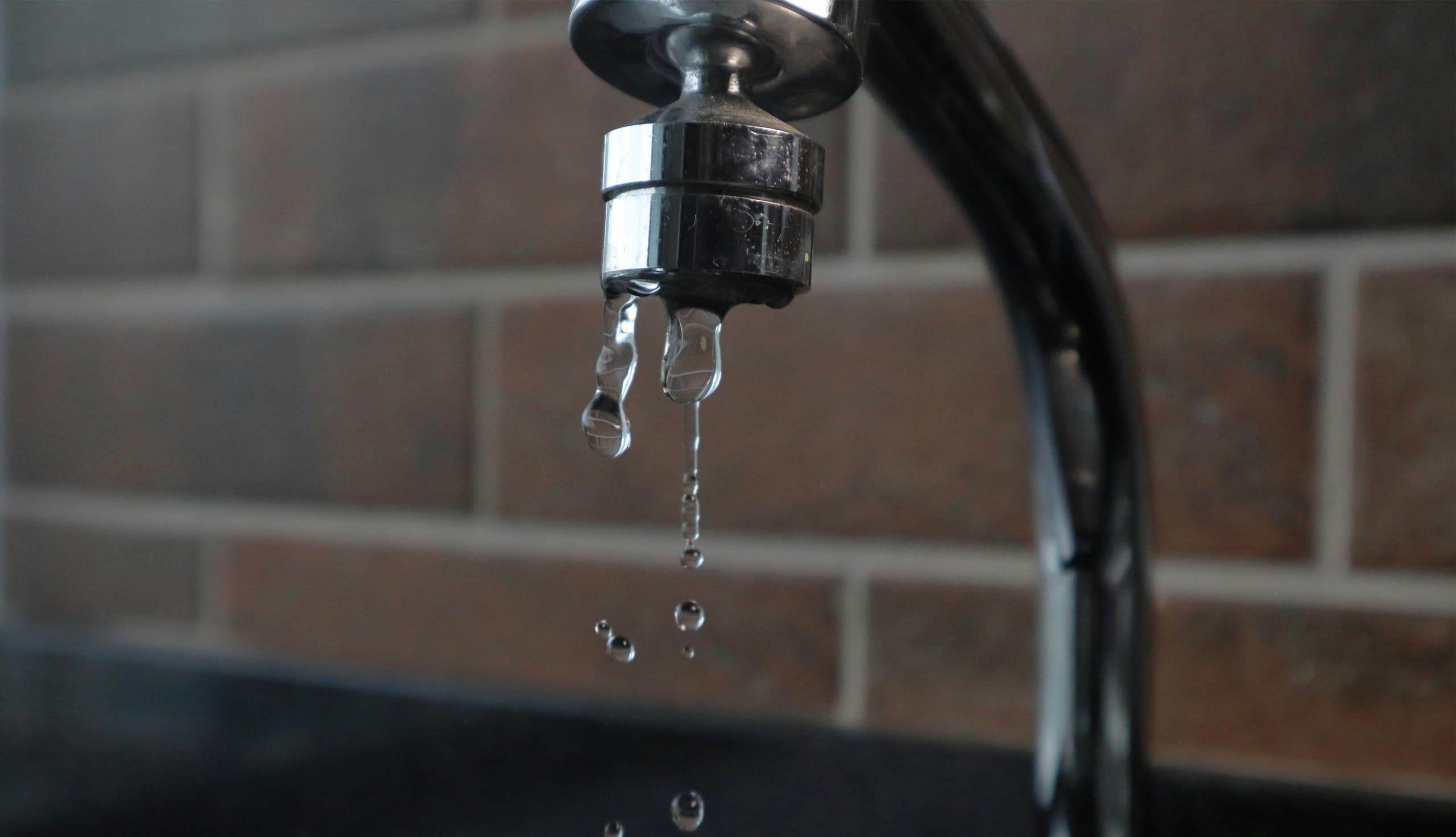 Optimización del uso de agua en complejos comerciales y centros de distribución
